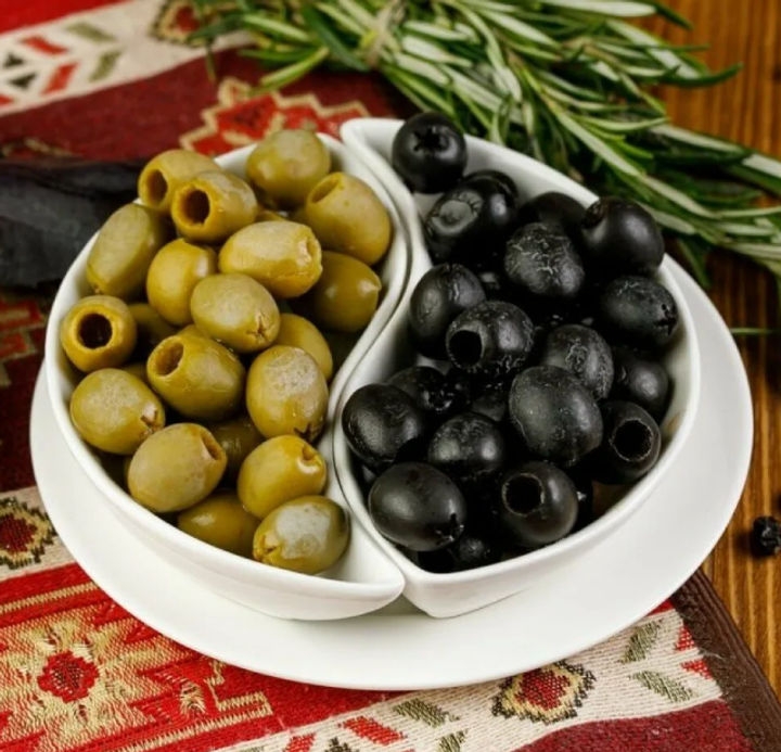 Оливки маслины