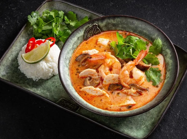 Том Ям с морепродуктами
