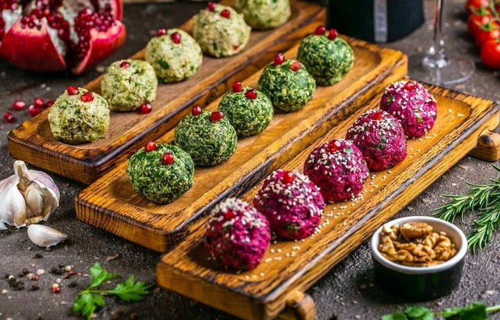 Ассорти Пхали