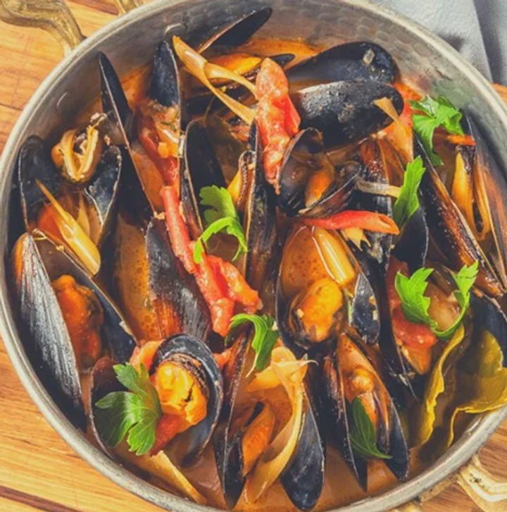 Мидии Том-Ям