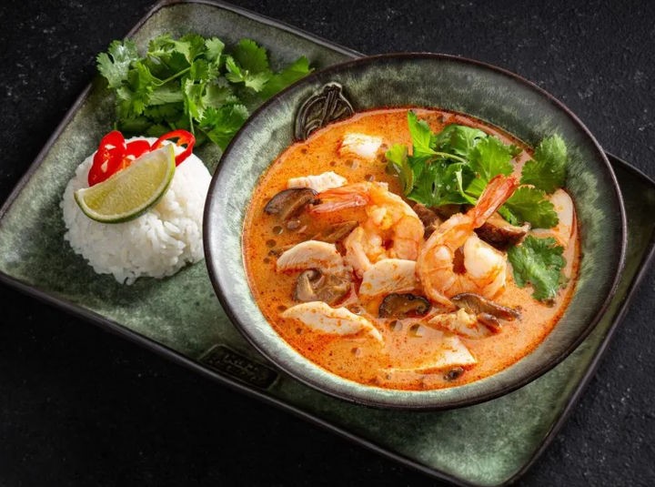 Том Ям с морепродуктами